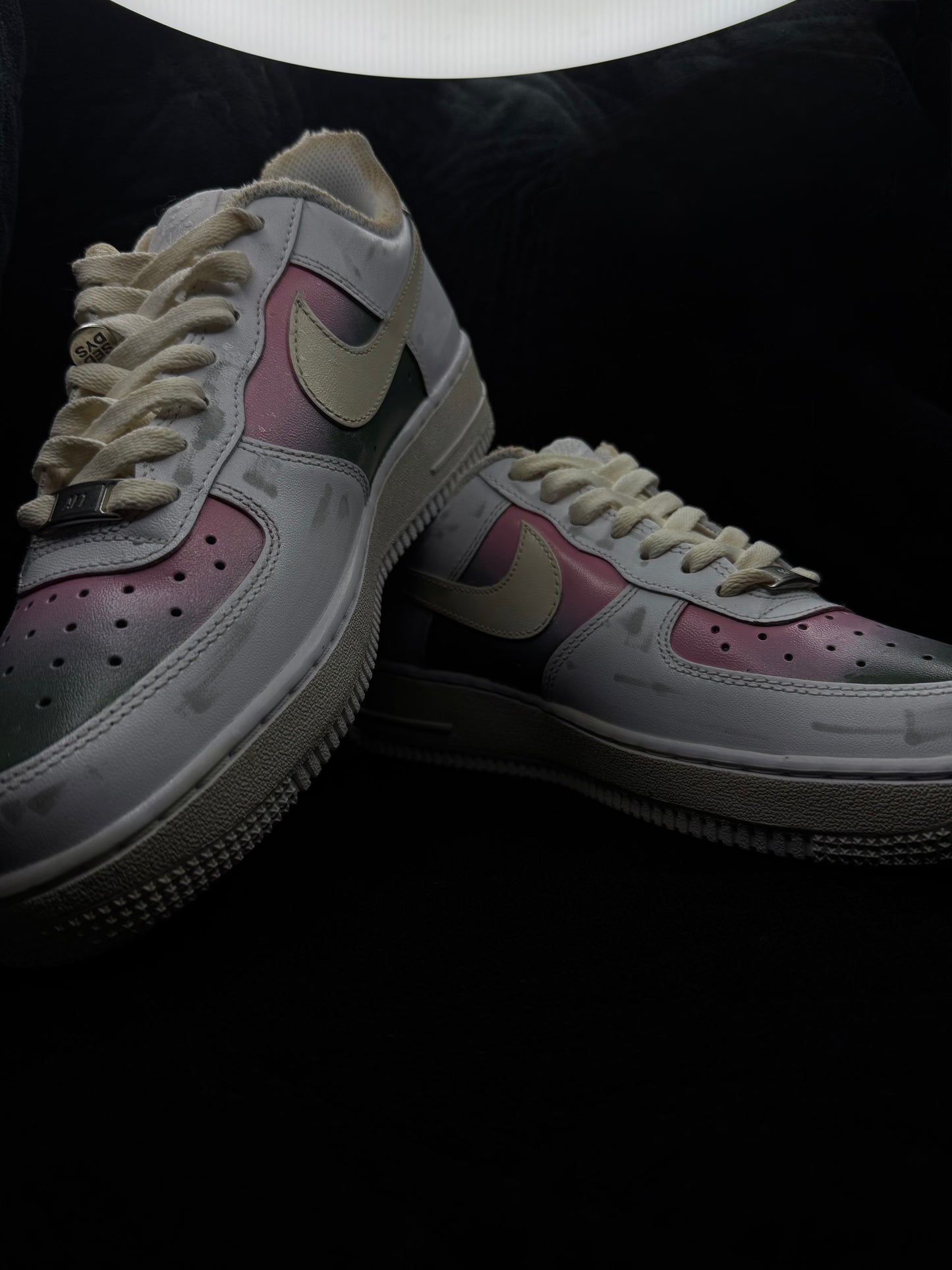 NIKE AIR FORCE 1 - PINK CREAM