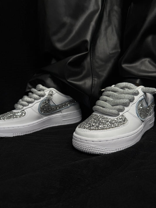 NIKE AIR FORCE 1 BRIGHT SILVER