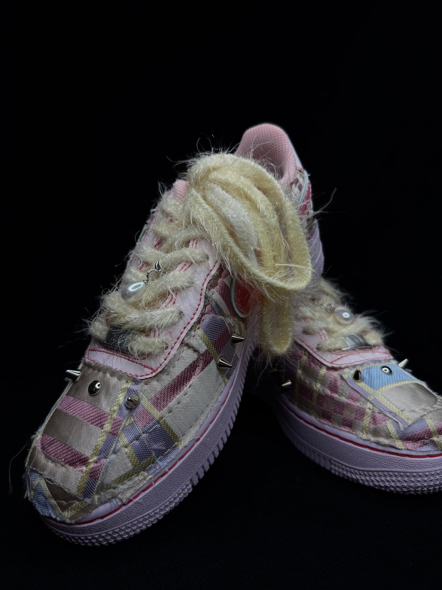 NIKE AIR FORCE 1 - VIVIENNE